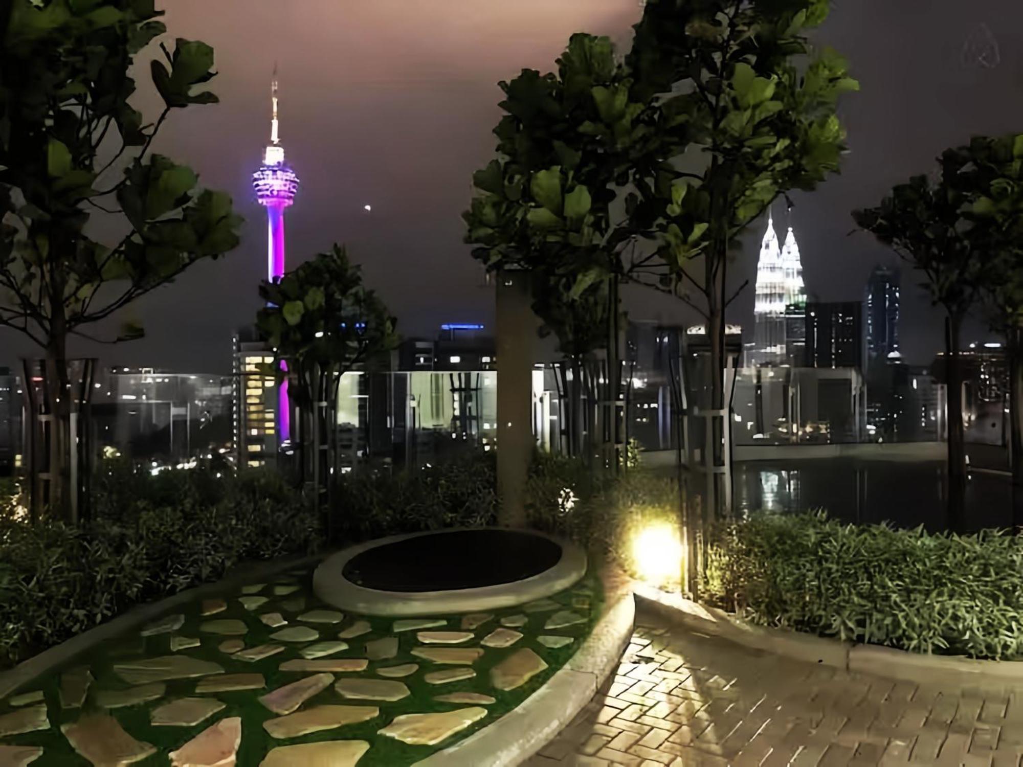 The Robertson Bukit Bintang Apartment Kuala Lumpur Exterior photo