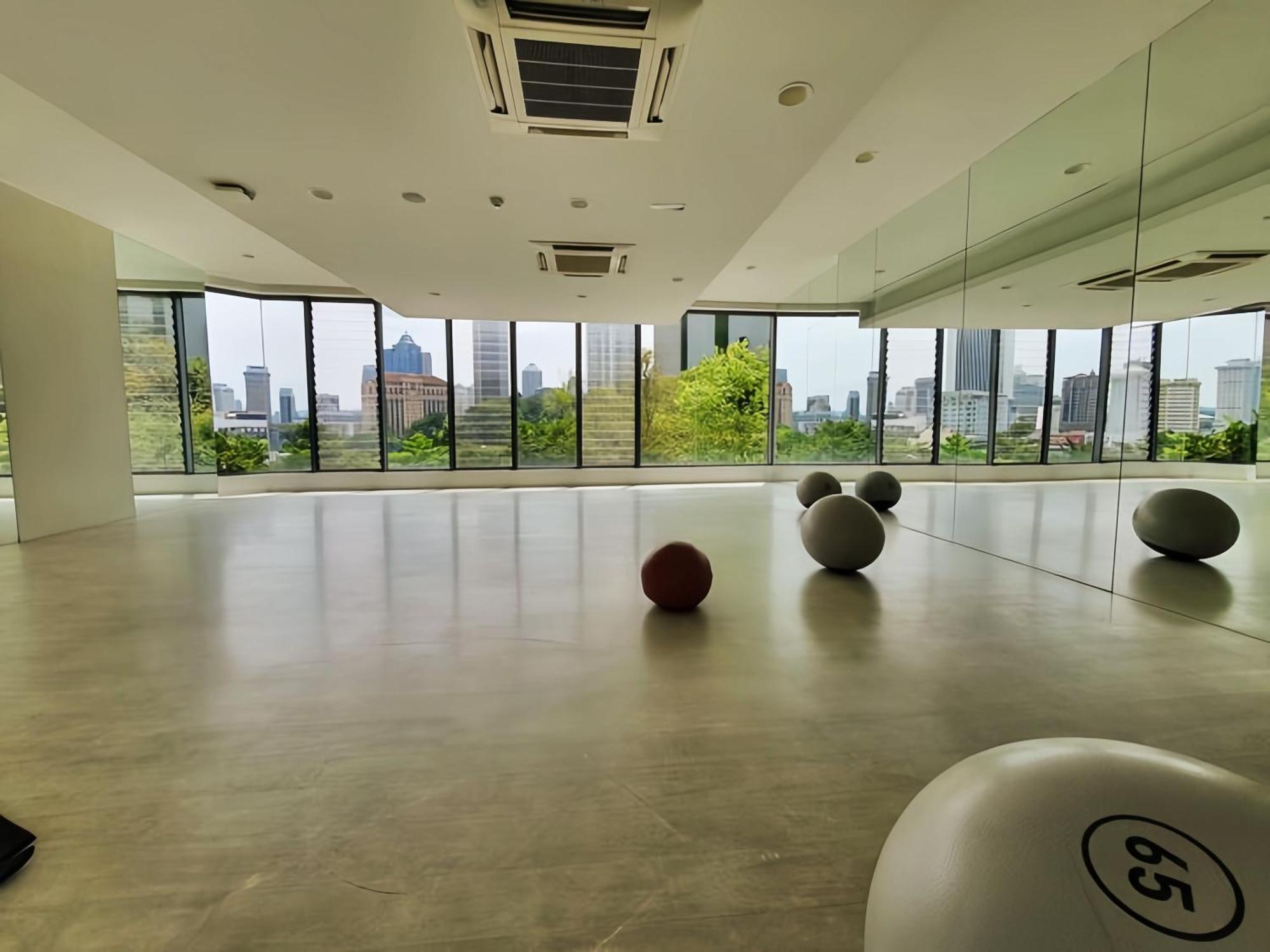 The Robertson Bukit Bintang Apartment Kuala Lumpur Exterior photo